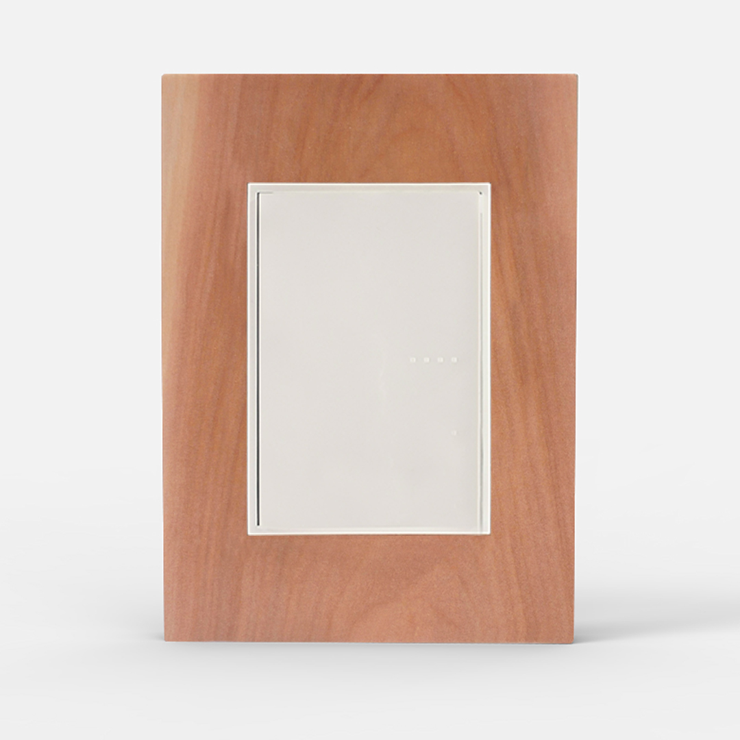 TAPA Y DISTANCIADOR BAUHAUS MADERA LENGA